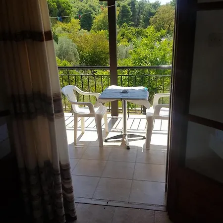 Kaiti 1 Koukounaries